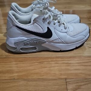 Nike Air Max White and Black Sneakers